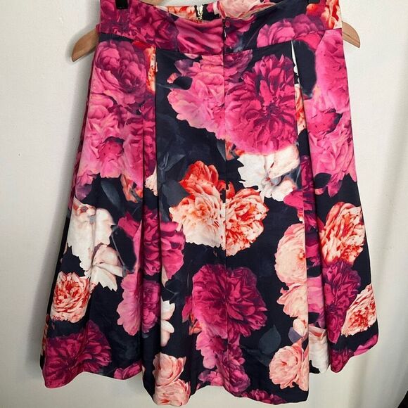 Eliza J Floral Crop Top and Skirt Set - Picture 7 of 14
